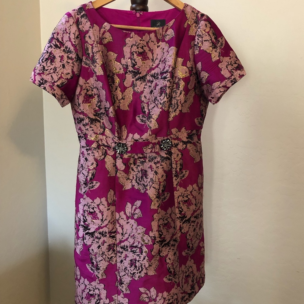 Floral Jacquard dress in fuschia